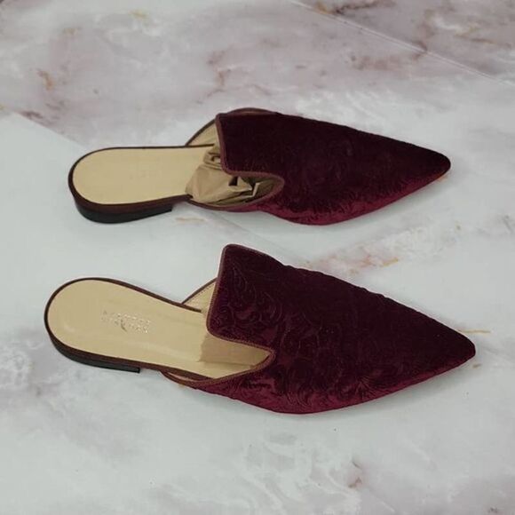 barneys New York Baroque Velvet Mules Wine - Picture 11 of 12